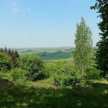 Domaine-humain Bed & Breakfast *