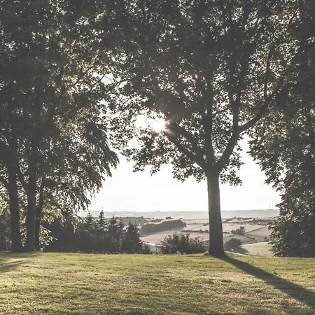 Bed & Breakfast Domaine-humain *